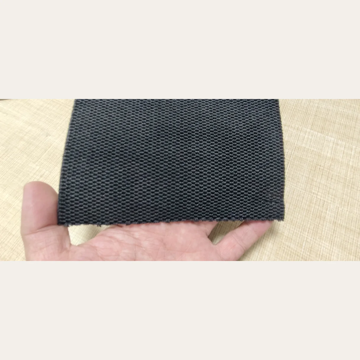 Texture and width reference detail of 150mm black flat elastic band